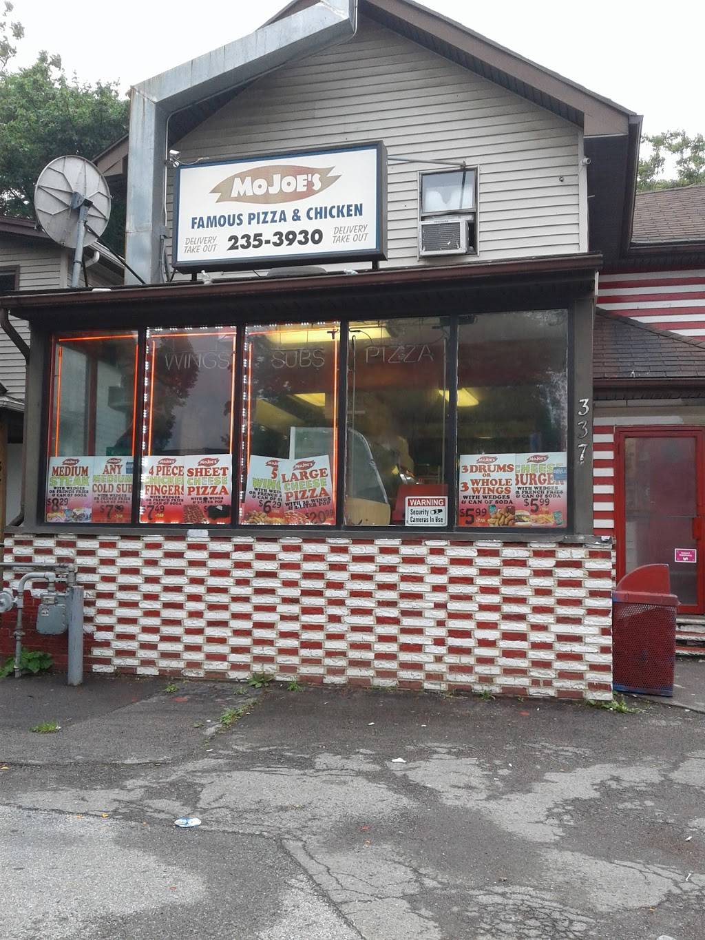 Mojoes Pizza | restaurant | 337 Genesee St, Rochester, NY 14611, USA | 5852353930 OR +1 585-235-3930