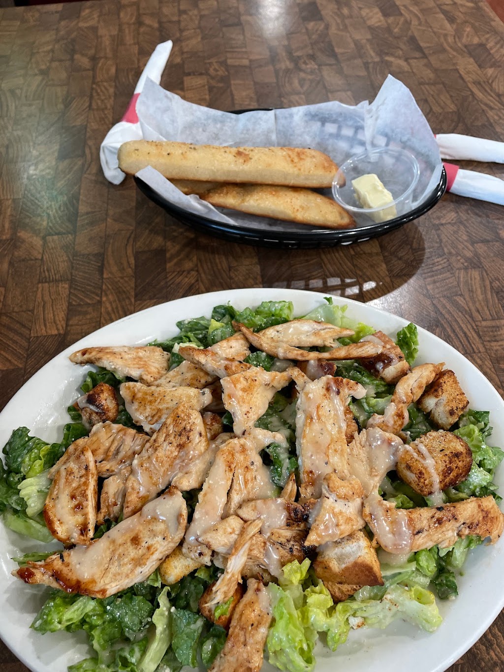 Byron Place Pizzeria & Italian Restaurant | restaurant | 124 S Walnut St, Bath, PA 18014, USA | 4842813445 OR +1 484-281-3445