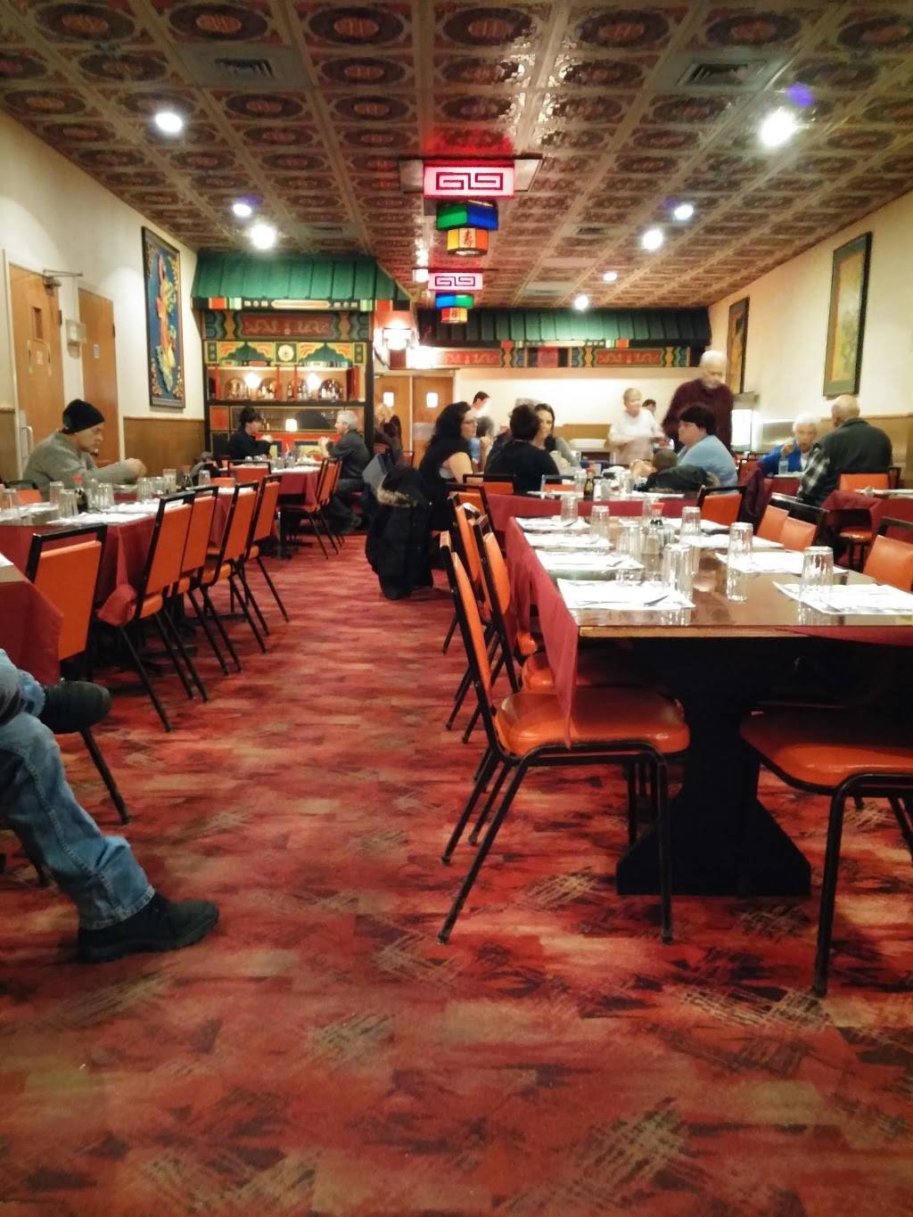 Lachute Holiday | restaurant | 526 Rue Principale, Lachute, QC J8H 1Y7, Canada | 4505625297 OR +1 450-562-5297