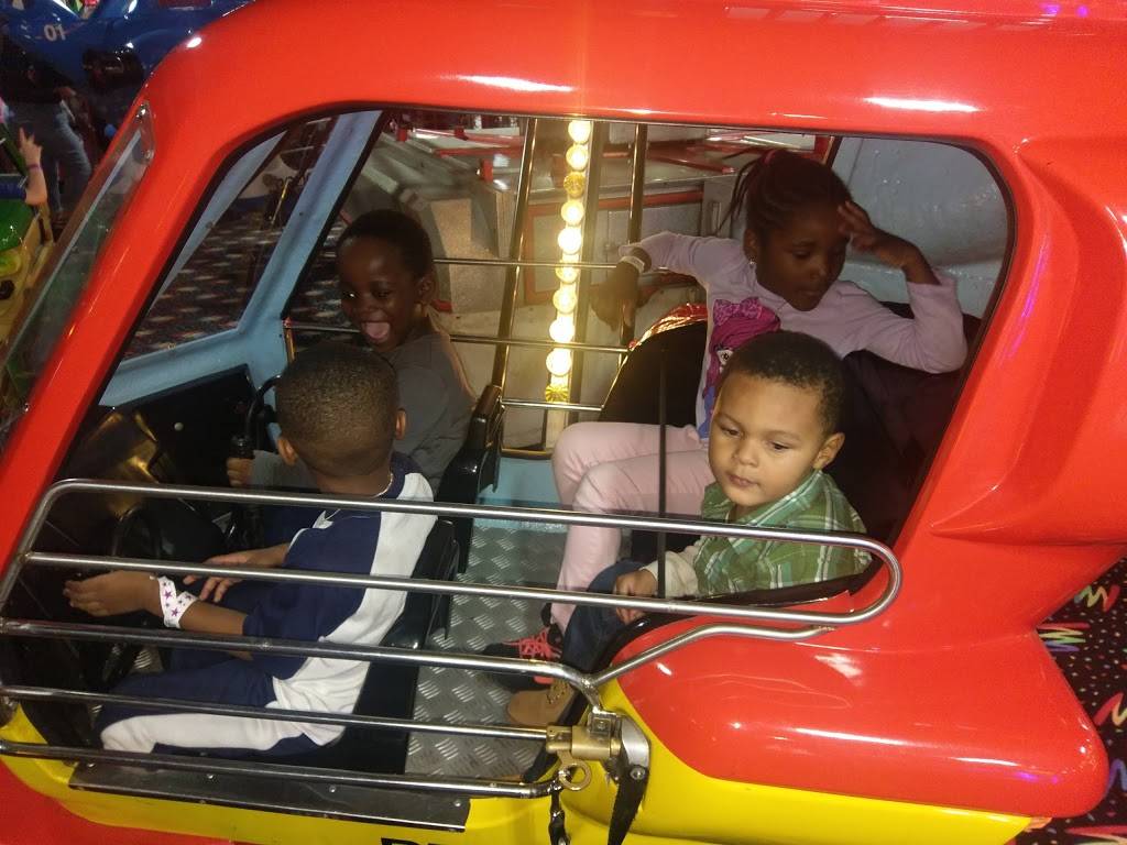 Fun Station USA | restaurant | 40 Rocklyn Ave, Lynbrook, NY 11563, USA | 5165997757 OR +1 516-599-7757