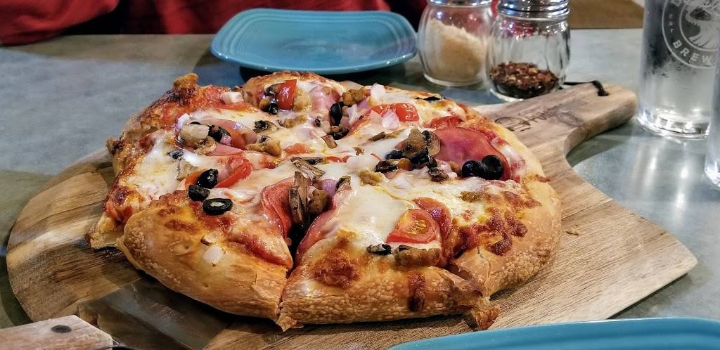 Rocknbeach Family Pub and Grub | restaurant | 1200 N Montesano St, Westport, WA 98595, USA | 3605052153 OR +1 360-505-2153