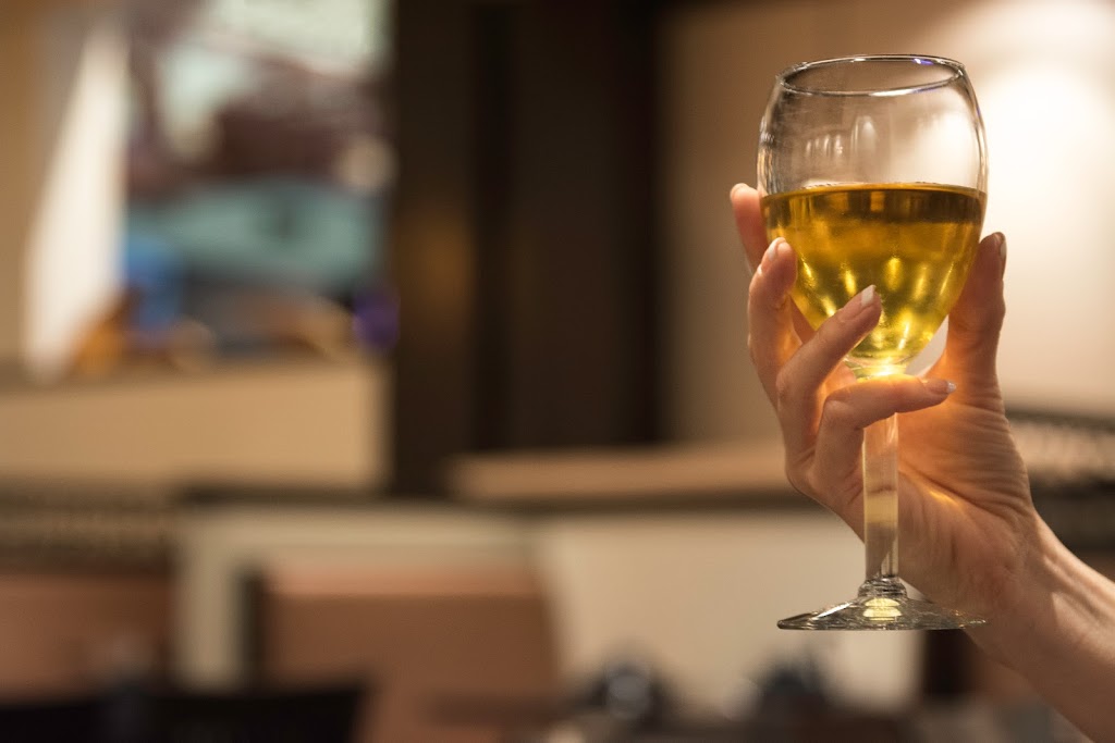 Alices Restaurant | restaurant | Alices Restaurant, 777 Casino Way, Blue Lake, CA 95525, USA | 8772522946 OR +1 877-252-2946