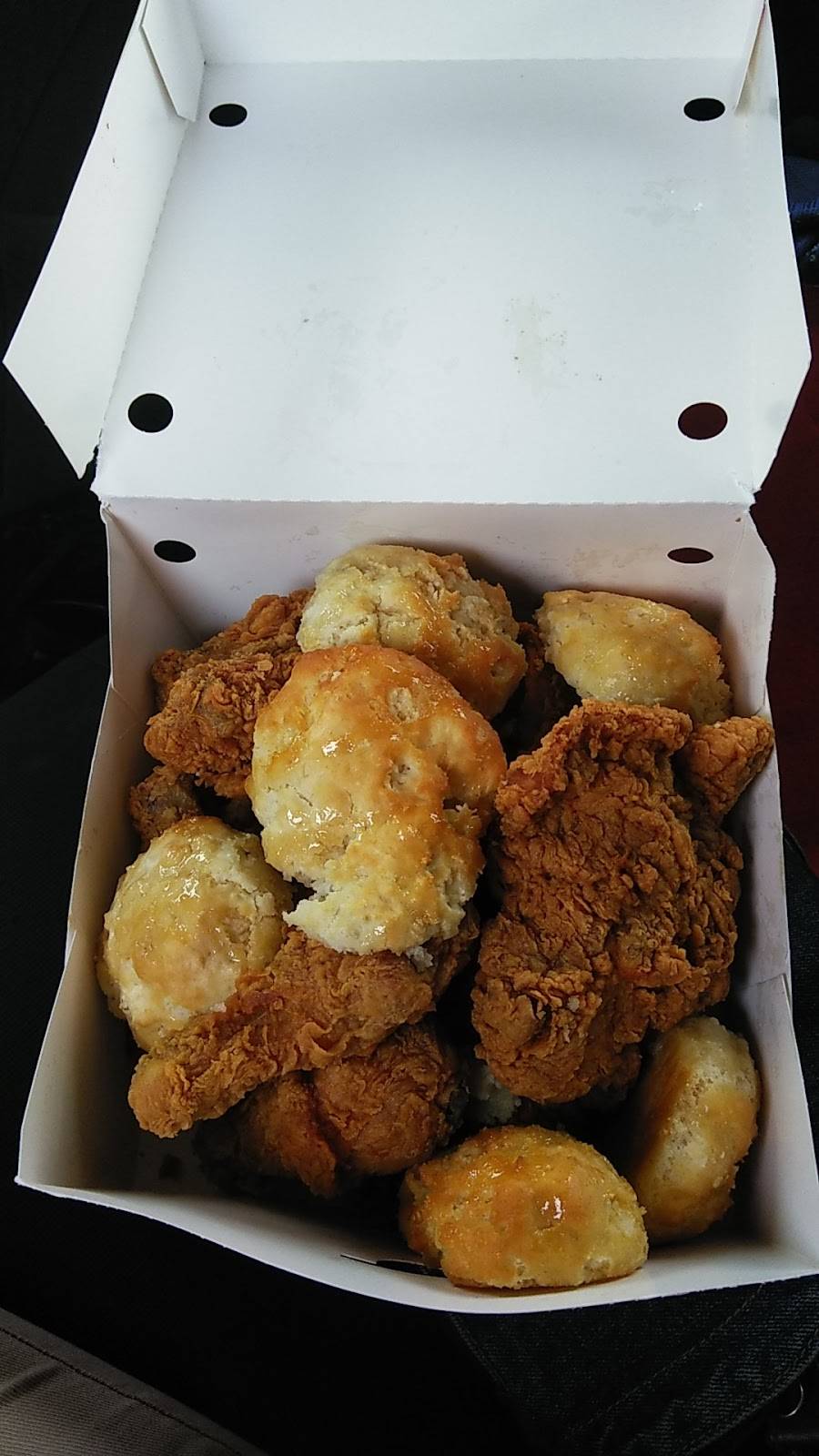 Churchs Chicken | restaurant | 4009 Vanderbilt Rd, Birmingham, AL 35217, USA | 2058497102 OR +1 205-849-7102