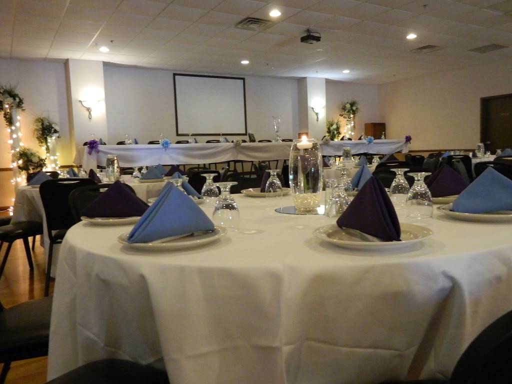 Headliners Bar & Grill | restaurant | 2788 Towne Ct, Neenah, WI 54956, USA | 9208860474 OR +1 920-886-0474