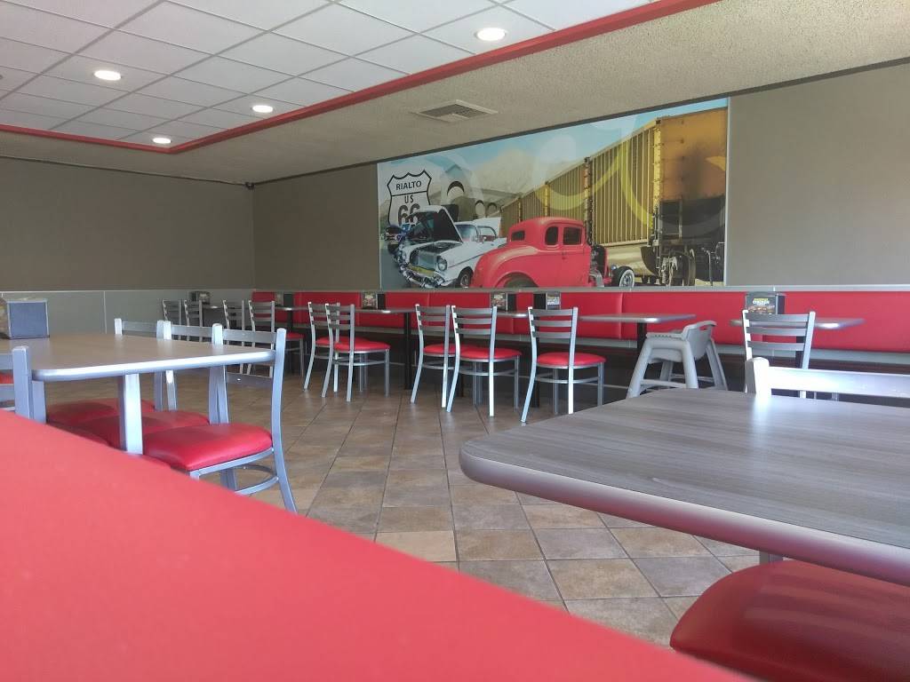 Carls Jr. | restaurant | 620 W Foothill Blvd, Rialto, CA 92376, USA | 9098752650 OR +1 909-875-2650