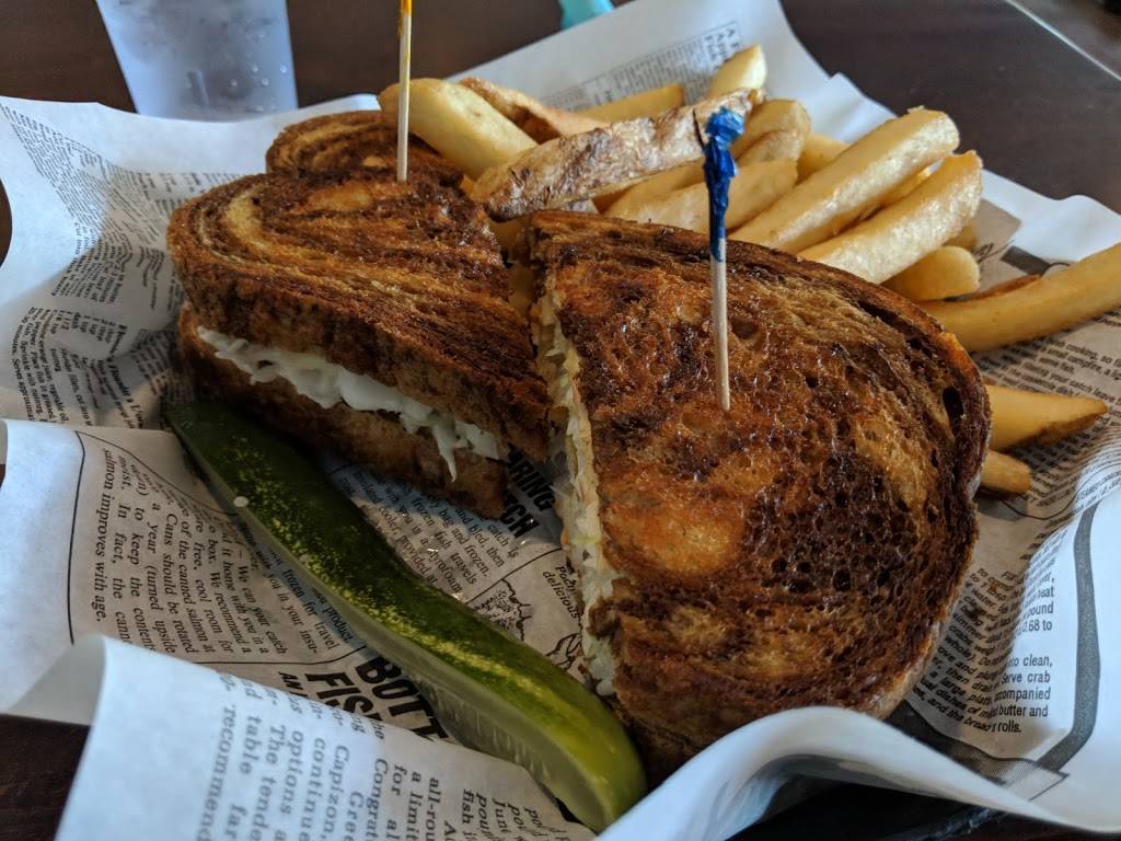 Dan’s Carriage Inn & Saloon | night club | 1065 Tower Hill Rd, North Kingstown, RI 02852, USA | 4012940466 OR +1 401-294-0466