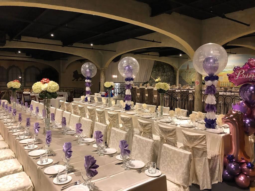 Golden Lion Restaurant & Bar | restaurant | 15 Canmotor Ave, Etobicoke, ON M8Z 4E5, Canada | 4162523456 OR +1 416-252-3456