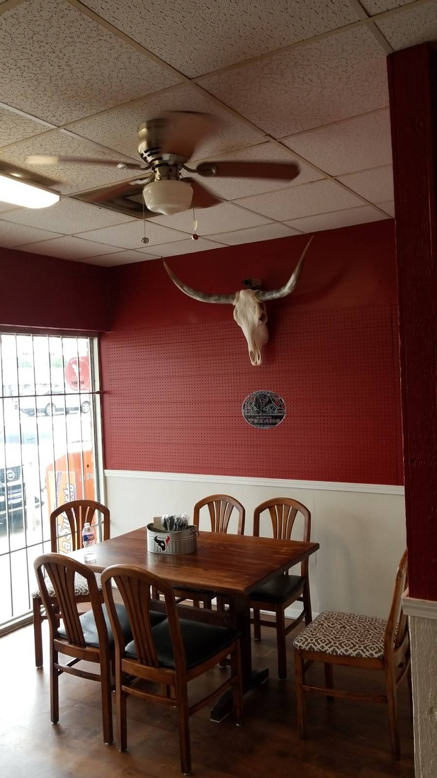 Brisket Joint & Swap Water BBQ | restaurant | 3622 Aldine Mail Rte Rd, Houston, TX 77039, USA | 8323524225 OR +1 832-352-4225