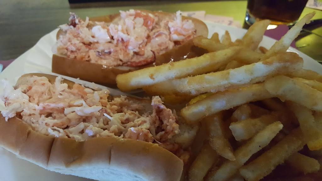 Squires of Hanover | restaurant | 1202 Washington St, Hanover, MA 02339, USA | 7818263360 OR +1 781-826-3360