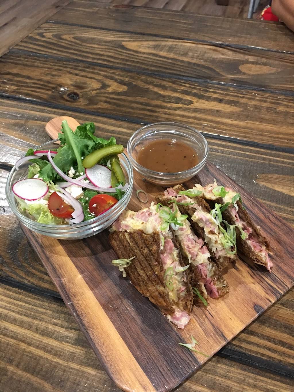 Oceans Cafe | restaurant | 6200 20th St, Vero Beach, FL 32966, USA | 7729073007 OR +1 772-907-3007