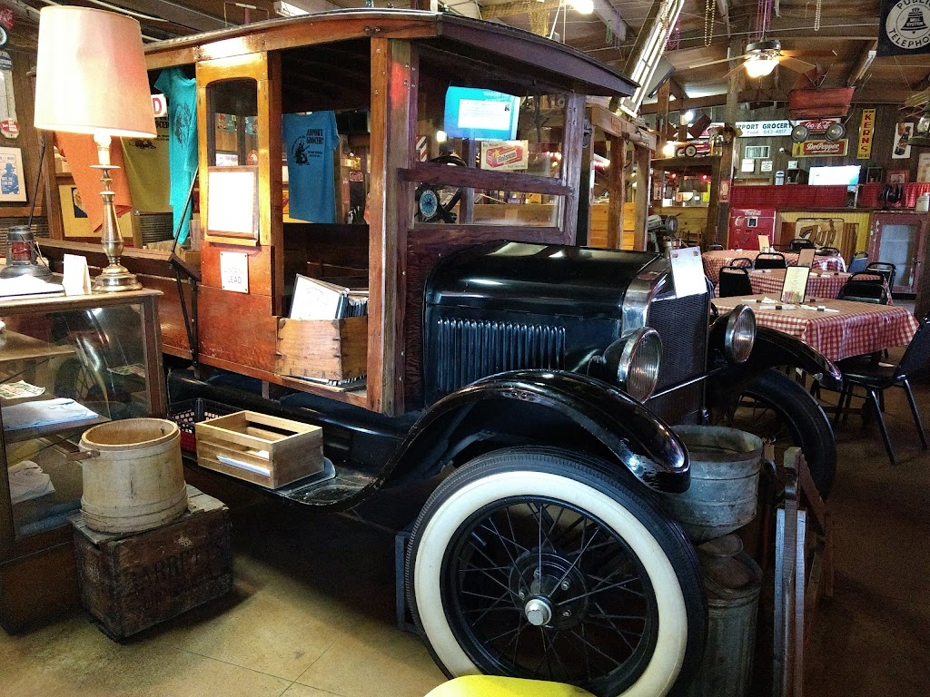 Airport Grocery | restaurant | 3608 US-61, Cleveland, MS 38732, USA | 6628434817 OR +1 662-843-4817