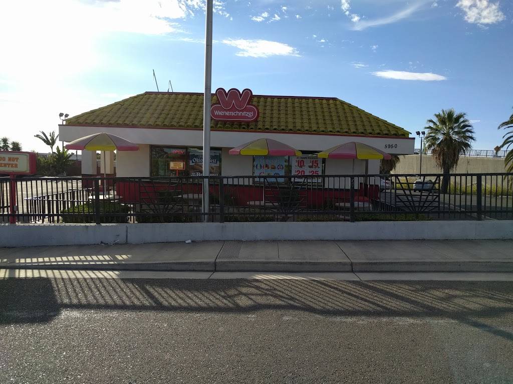 Wienerschnitzel | restaurant | 5950 CA-99, Stockton, CA 95212, USA | 2099312361 OR +1 209-931-2361
