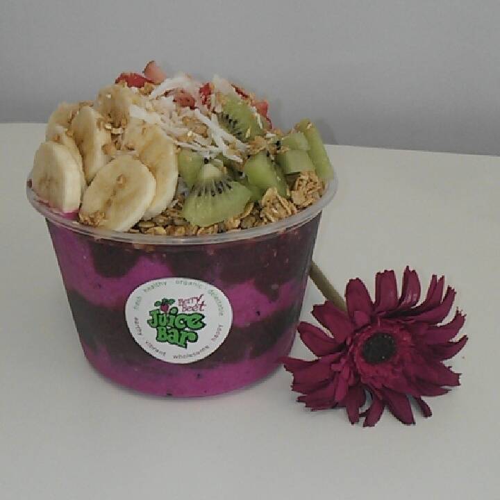 The Berry Beet Juice Bar | restaurant | 4206 E Chandler Blvd #9, Phoenix, AZ 85048, USA | 6024499200 OR +1 602-449-9200