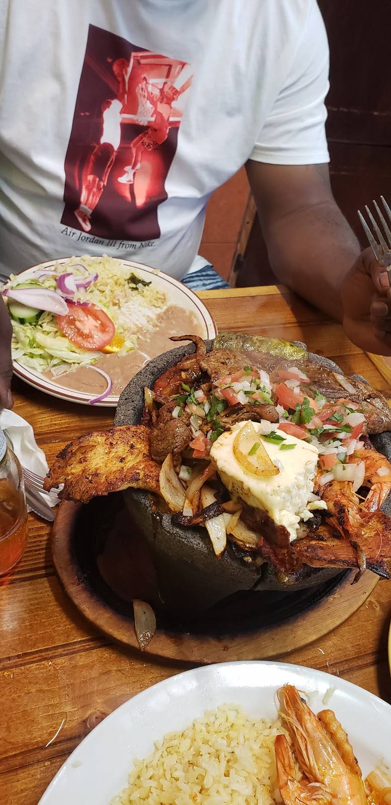 Karlitos Mariscos | restaurant | 3119 White Horse Rd, Greenville, SC 29611, USA | 8646311300 OR +1 864-631-1300