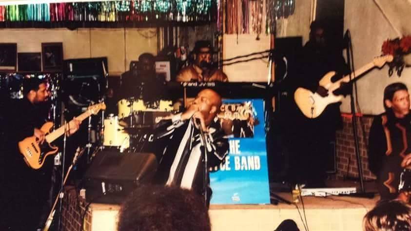 Raven Lounge & Restaurant | night club | 5145 Chene St, Detroit, MI 48211, USA | 3139247133 OR +1 313-924-7133