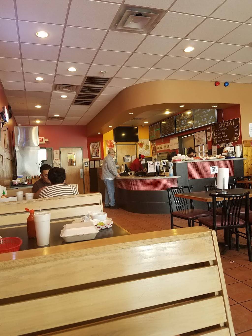 Marina Seafood Kitchen | restaurant | 11229 Fuqua St, Houston, TX 77089, USA | 7133780588 OR +1 713-378-0588