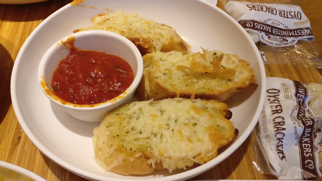 Noodles and Company | restaurant | 3805 Forbes Ave, Pittsburgh, PA 15213, USA | 4126210890 OR +1 412-621-0890