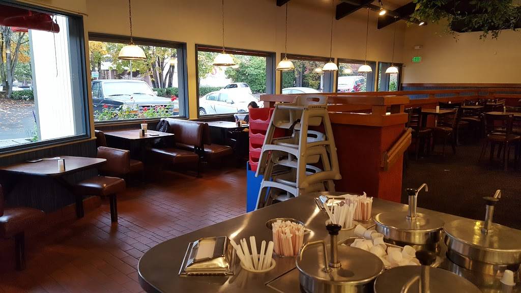 Burgermaster | restaurant | 3040 NE 45th St, Seattle, WA 98105, USA | 2065257100 OR +1 206-525-7100