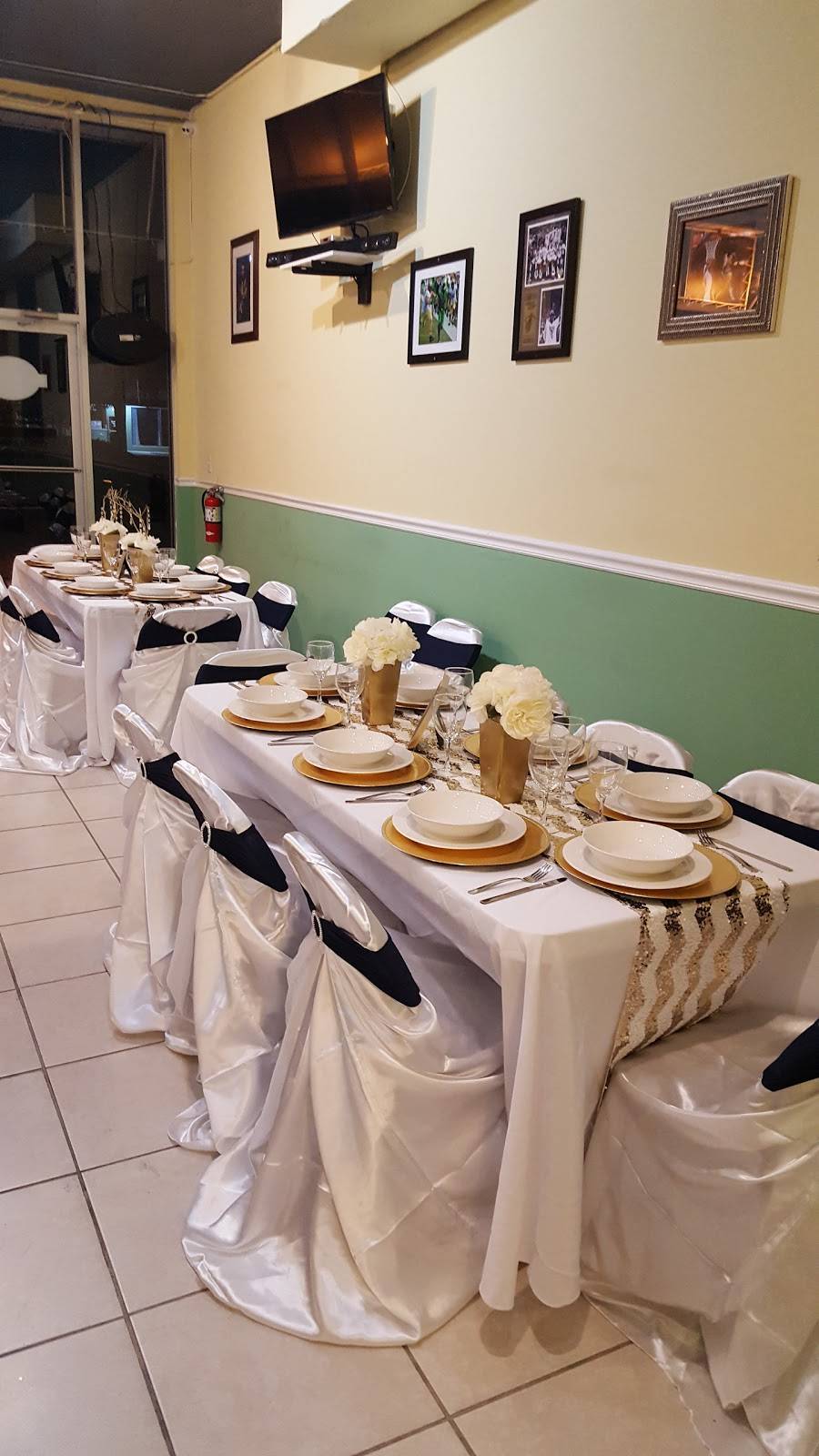 Silver Spoon | restaurant | 940 Park Ave, Lake Park, FL 33403, USA | 5618822400 OR +1 561-882-2400