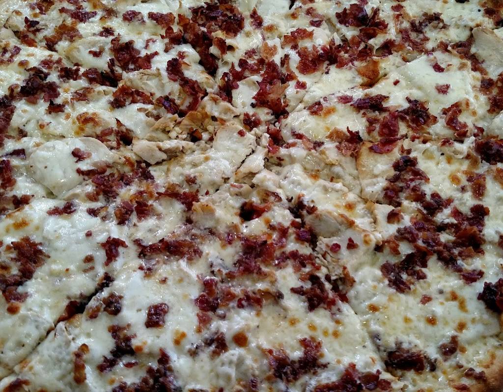 International Slice Pizza & Wings | restaurant | 99 Fortin Rd #3a, Kingston, RI 02881, USA | 4012841386 OR +1 401-284-1386