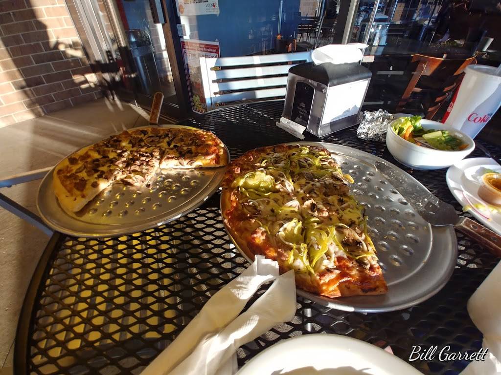 Viccinos Pizza Company | restaurant | 2773 Pfingsten Rd, Glenview, IL 60026, USA | 8474983888 OR +1 847-498-3888