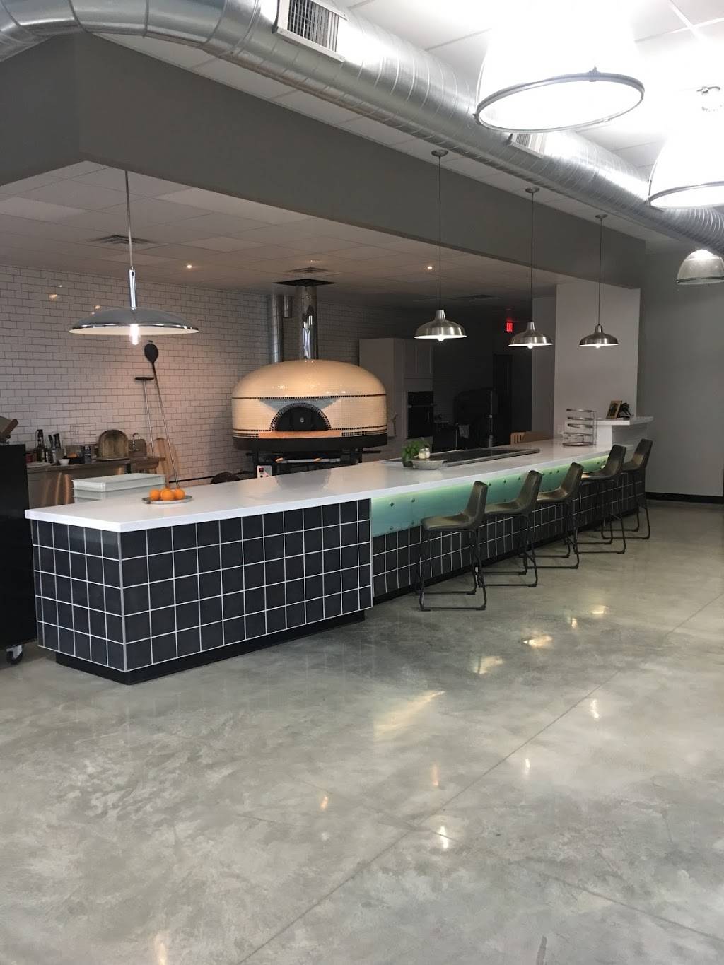 Tomato Pie | restaurant | 5301 Division Ave S, Wyoming, MI 49548, USA | 6166083576 OR +1 616-608-3576