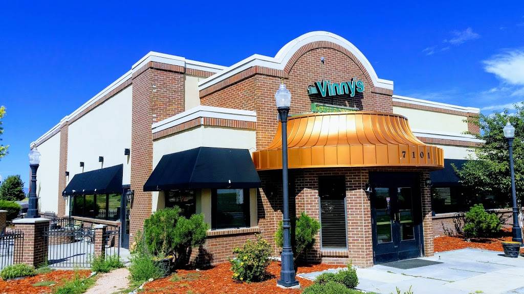Vinnys Bar & Grill | restaurant | 7101 Tower Rd, Denver, CO 80249, USA | 3033734177 OR +1 303-373-4177