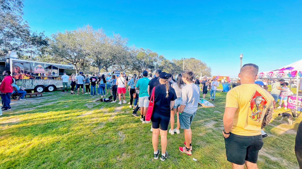 LAVA Burger | restaurant | 546 88th Ave N, St. Petersburg, FL 33702, USA | 8636485282 OR +1 863-648-5282