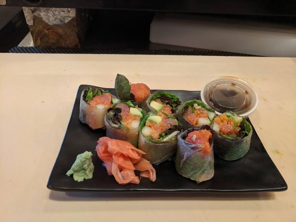 Iron Sushi | restaurant | 9030 SW 72nd Pl, Miami, FL 33156, USA | 3056701120 OR +1 305-670-1120