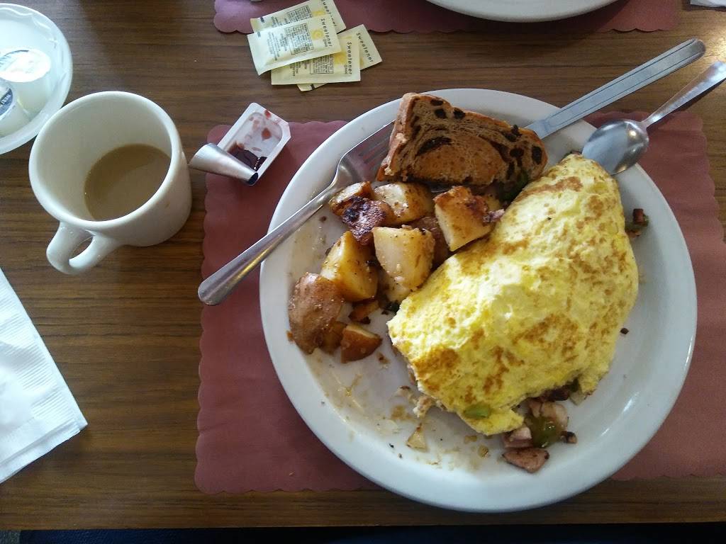 Jennifers Kitchen | restaurant | 574 Chicopee St, Chicopee, MA 01013, USA | 4135327758 OR +1 413-532-7758