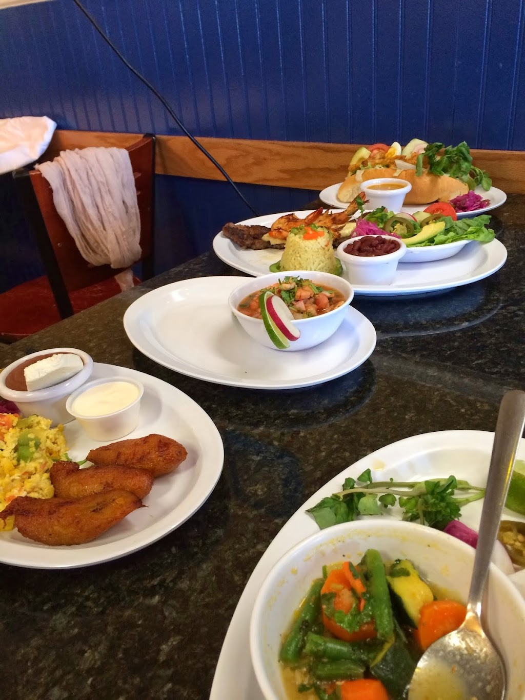 La Chiquita Restaurant 1 | restaurant | 1500 University Blvd E, Hyattsville, MD 20783, USA | 3012700366 OR +1 301-270-0366