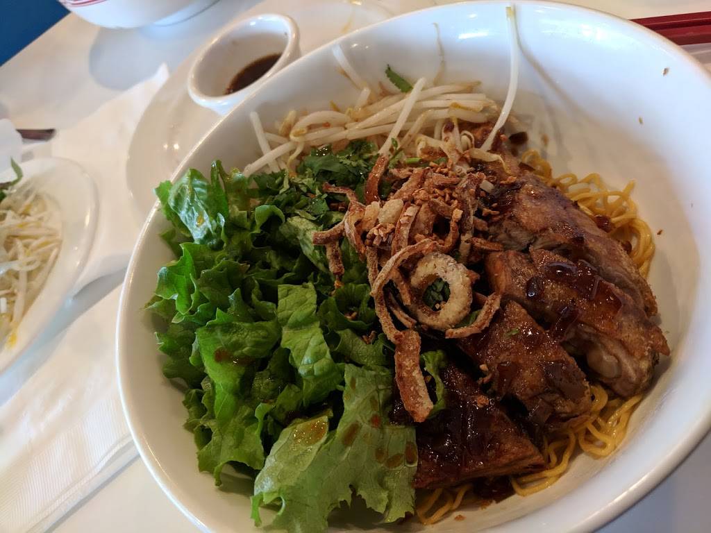 Golden Bowl | restaurant | 6500 W 120th Ave, Broomfield, CO 80020, USA | 7203816398 OR +1 720-381-6398