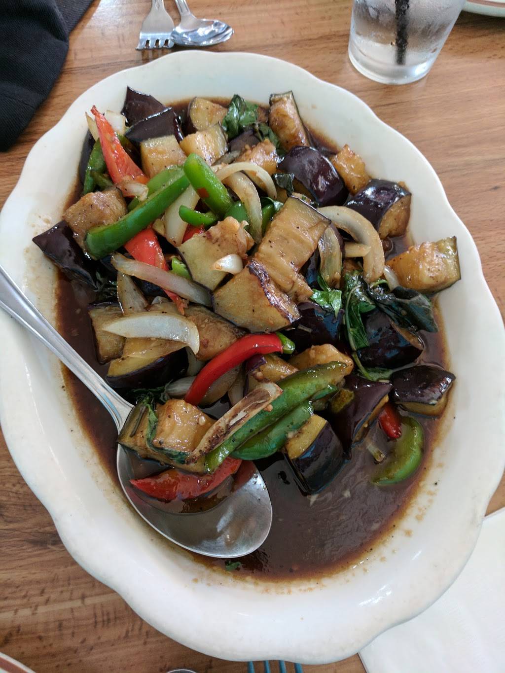 Sue Thai Om | restaurant | 1450 W Mission Rd # ABC, San Marcos, CA 92069, USA | 7608427779 OR +1 760-842-7779