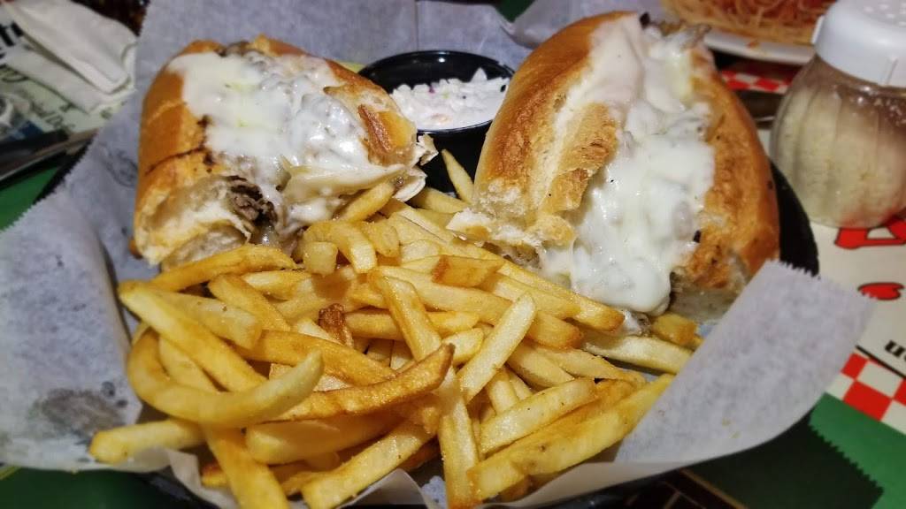 Ninos Lakewood Park | restaurant | 5018 Turnpike Feeder Rd, Fort Pierce, FL 34951, USA | 7724667644 OR +1 772-466-7644