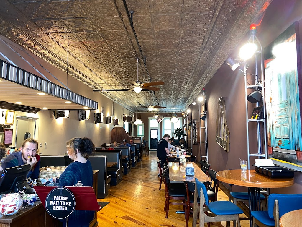 SQZBX Brewery & Pizza | meal takeaway | 236 Ouachita Ave, Hot Springs, AR 71901, USA | 5016090609 OR +1 501-609-0609