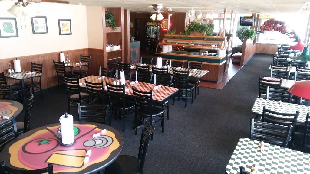 Pizza Hut | meal delivery | 4925 L St, Omaha, NE 68117, USA | 4027316131 OR +1 402-731-6131