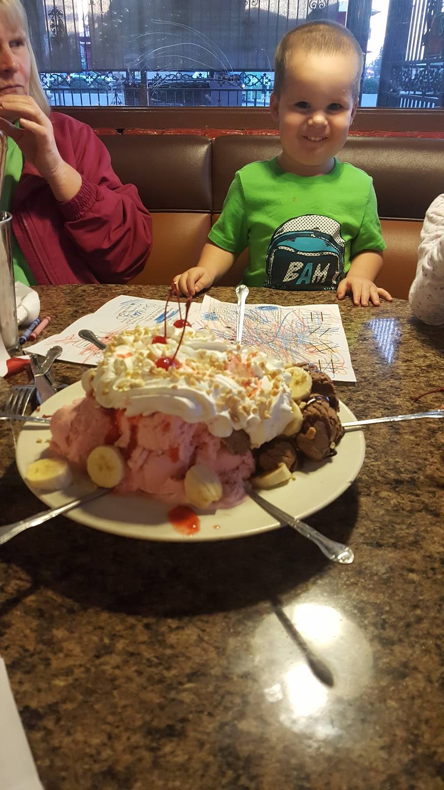 Jack in the Box | restaurant | 1075 W Henderson Ave, Porterville, CA 93257, USA | 5597882400 OR +1 559-788-2400