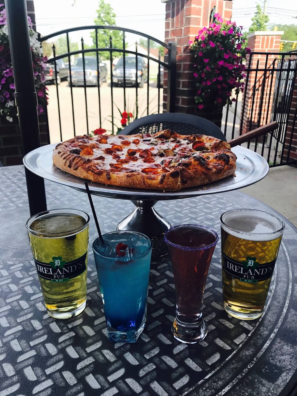 Irelands Pub | restaurant | 33401 Harper Ave., Clinton Twp, MI 48035, USA | 5862292700 OR +1 586-229-2700