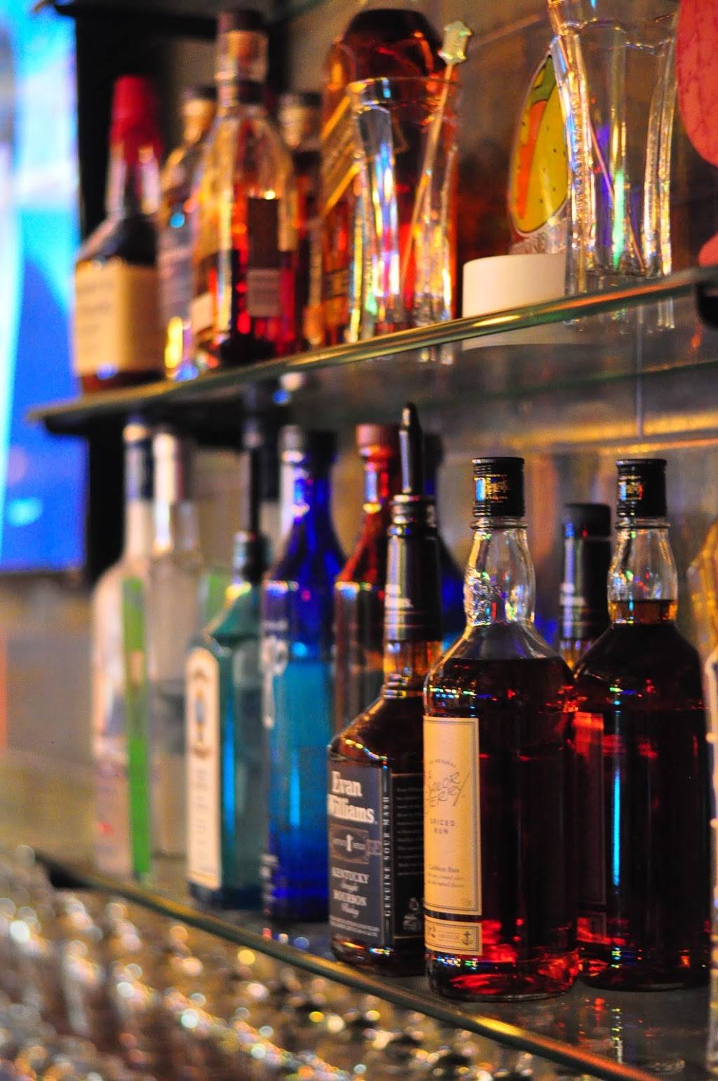 Ravinia Brewing Company | restaurant | 582 Roger Williams Ave, Highland Park, IL 60035, USA | 8477808127 OR +1 847-780-8127