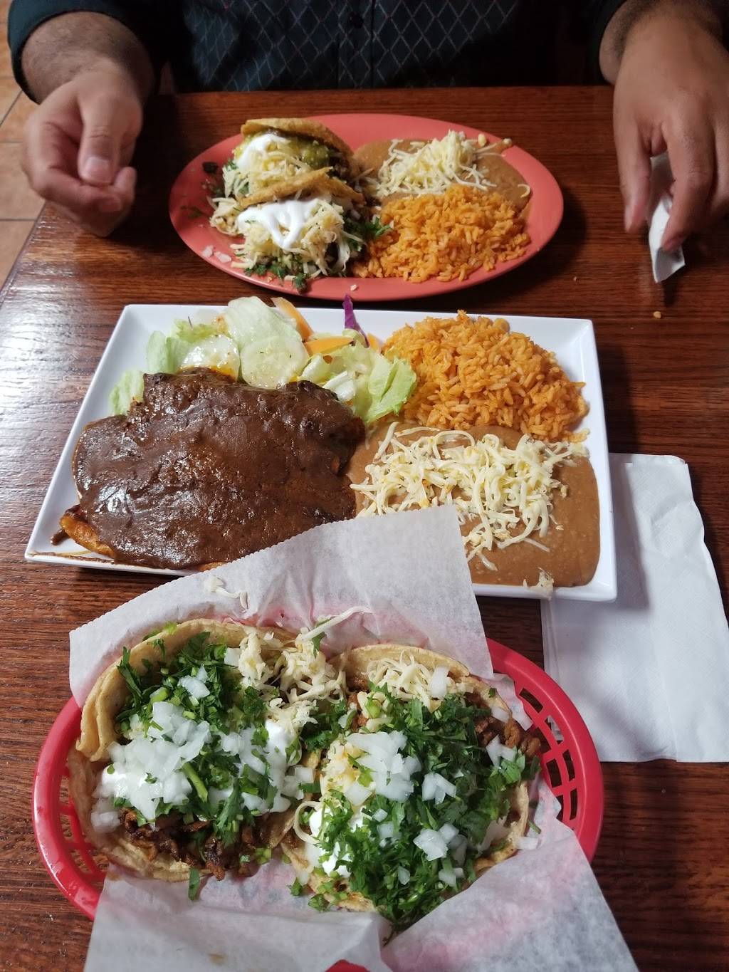 San Luis | restaurant | 2141 Indianapolis Blvd, Whiting, IN 46394, USA | 2196595415 OR +1 219-659-5415