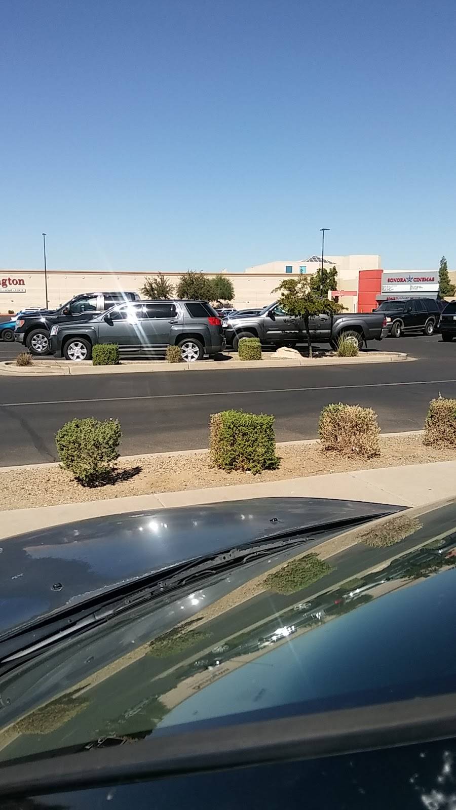 Desert Sky Mall | shopping mall | 7611 W Thomas Rd, Phoenix, AZ 85033, USA | 6232451400 OR +1 623-245-1400