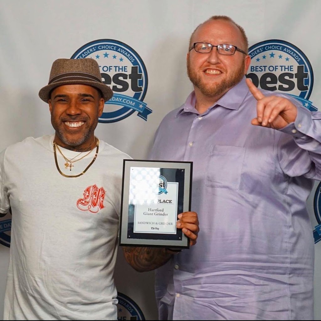 Hartford Giant Grinder - Westbrook | restaurant | 21 Essex Rd, Westbrook, CT 06498, USA | 8606615414 OR +1 860-661-5414