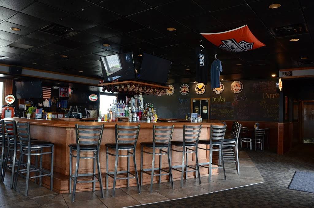 Dirty Dog American Bar & Grill Waverly | restaurant | 1016 W Bremer Ave #2931, Waverly, IA 50677, USA | 3193528819 OR +1 319-352-8819