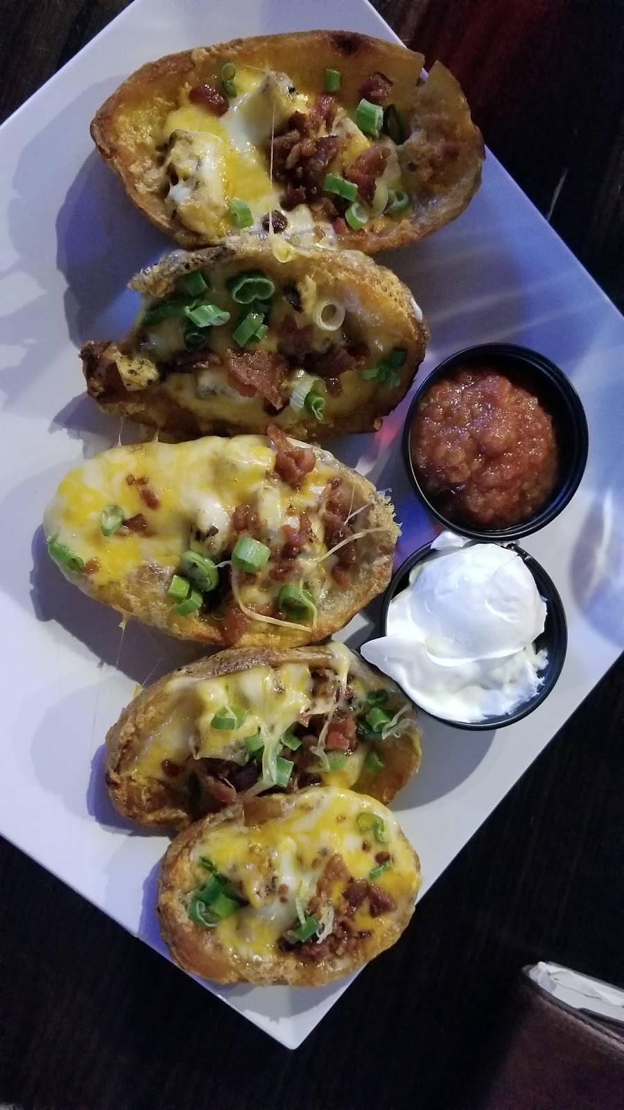 The Brew Top Pub and Patio | restaurant | 6601 W 135th St, Overland Park, KS 66223, USA | 9138975500 OR +1 913-897-5500