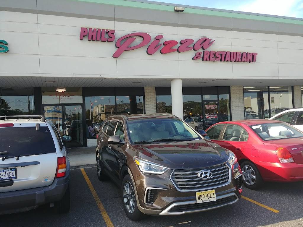 Phils Pizzeria & Restaurant | restaurant | 820 Hicksville Rd, North Massapequa, NY 11758, USA | 5167995244 OR +1 516-799-5244