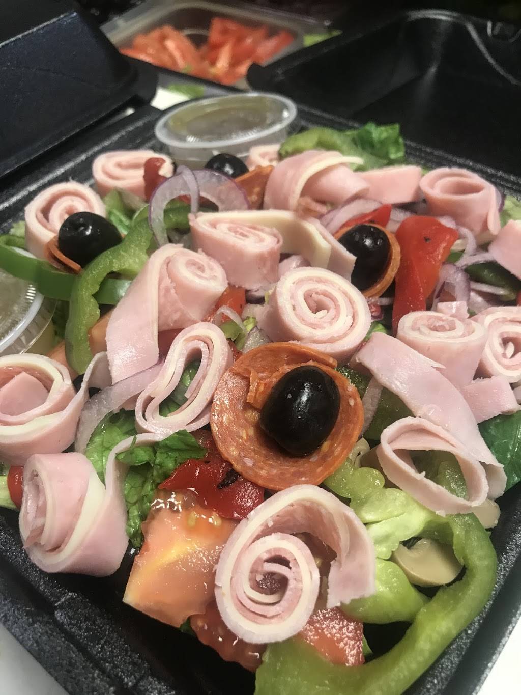 Loutinas Pizza | restaurant | 4880 N Kings Hwy, Fort Pierce, FL 34951, USA | 7725959773 OR +1 772-595-9773