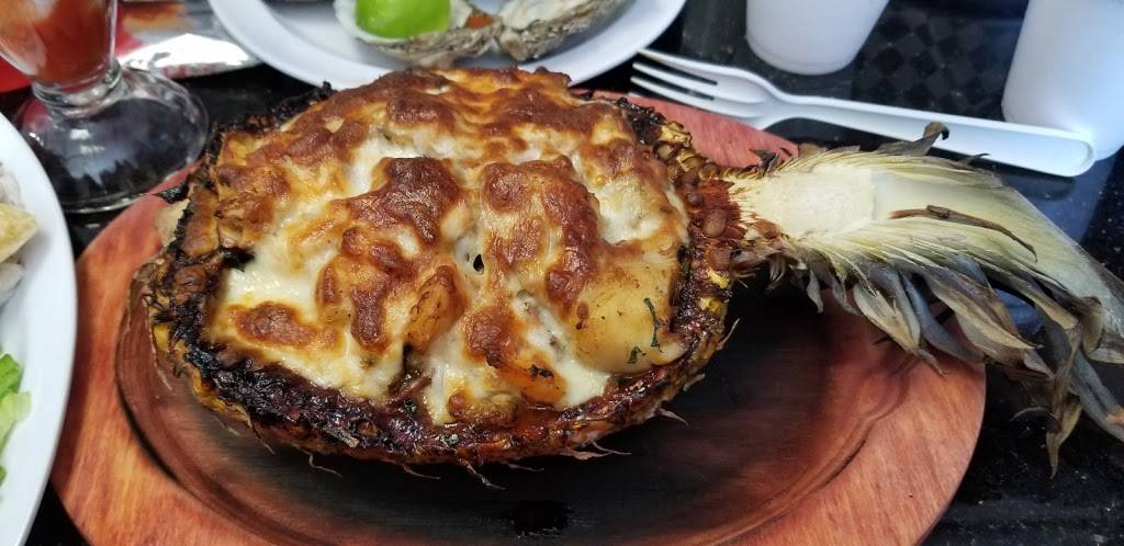 MARISCOS EL ABUELO Y YO | restaurant | 1234 S Cesar E Chavez Dr, Milwaukee, WI 53204, USA | 4145850005 OR +1 414-585-0005