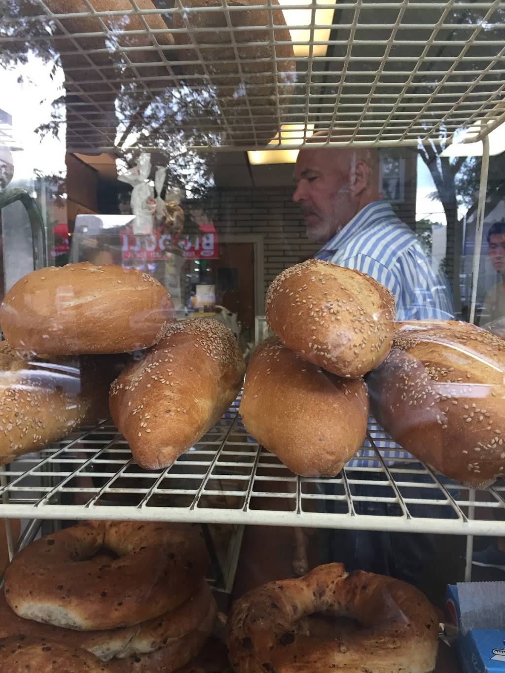 Arthur Avenue Italian Deli | restaurant | 2344 Arthur Ave, Bronx, NY 10458, USA | 7182955033 OR +1 718-295-5033