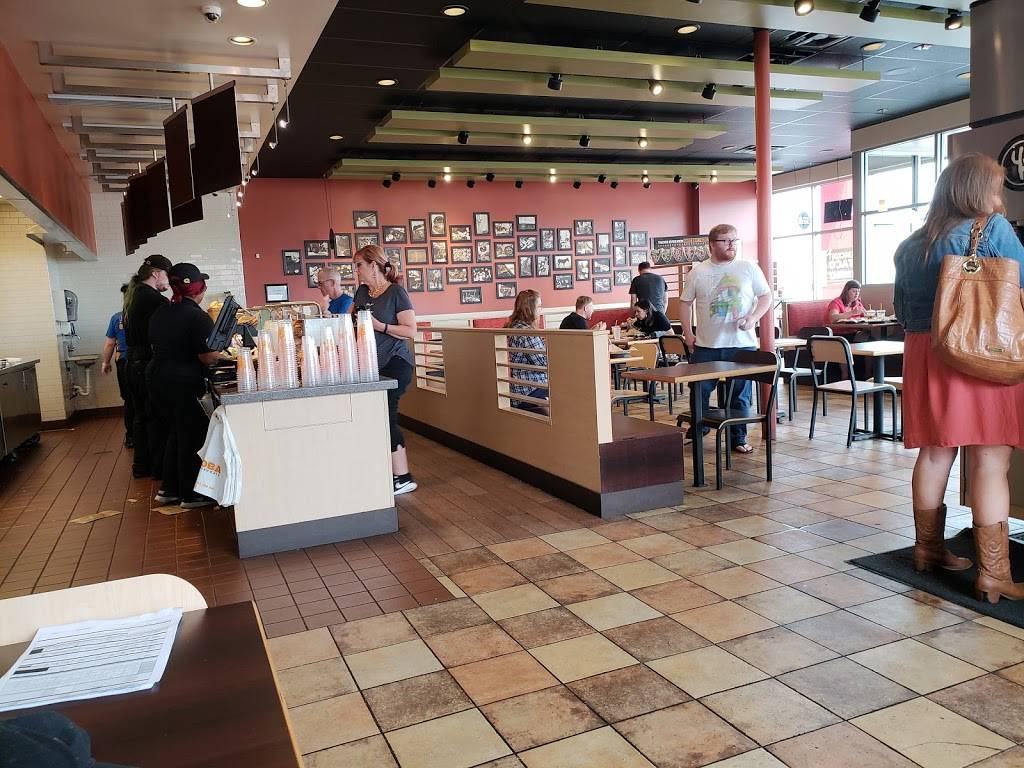 QDOBA Mexican Eats | restaurant | 700 E Coliseum Blvd Ste C, Fort Wayne, IN 46805, USA | 2604710040 OR +1 260-471-0040