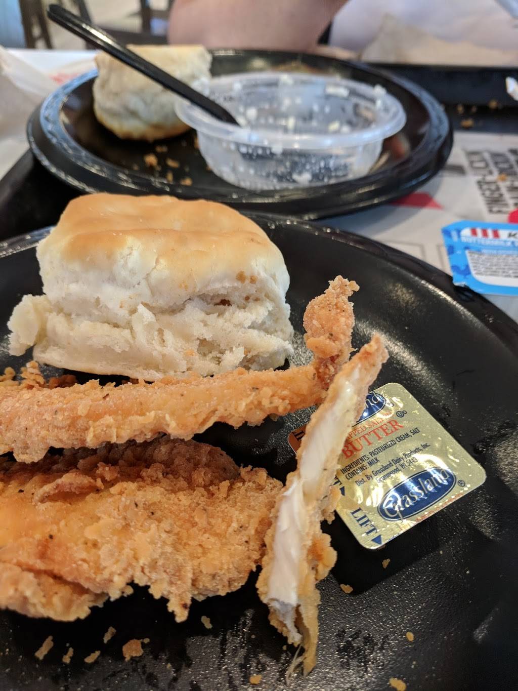 A&W Restaurant | restaurant | 900 US-12, Baraboo, WI 53913, USA | 6083560747 OR +1 608-356-0747